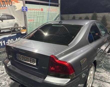 Серый Вольво С60, объемом двигателя 2.5 л и пробегом 340 тыс. км за 5300 $, фото 3 на Automoto.ua