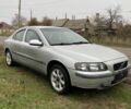 Серый Вольво С60, объемом двигателя 2.4 л и пробегом 340 тыс. км за 2400 $, фото 1 на Automoto.ua