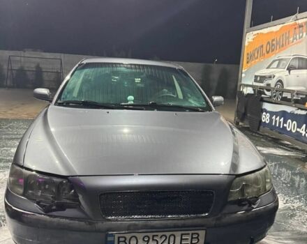 Серый Вольво С60, объемом двигателя 2.5 л и пробегом 340 тыс. км за 5300 $, фото 1 на Automoto.ua