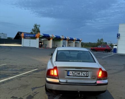 Серый Вольво С60, объемом двигателя 2.4 л и пробегом 222 тыс. км за 1751 $, фото 3 на Automoto.ua