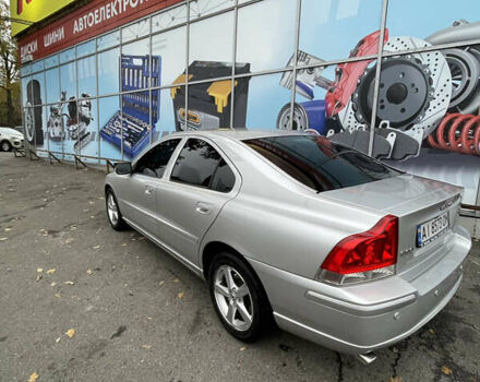Вольво С60 2006 у Києві на Automoto.ua Сірий Вольво С60, об'ємом двигуна 2.4 л та пробігом 229 тис. км за 9800 $, фото 3 на Automoto.ua