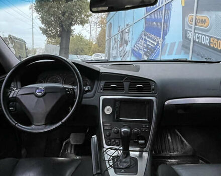 Вольво С60 2006 у Києві на Automoto.ua Сірий Вольво С60, об'ємом двигуна 2.4 л та пробігом 229 тис. км за 9800 $, фото 9 на Automoto.ua
