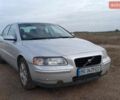 Серый Вольво С60, объемом двигателя 2.4 л и пробегом 302 тыс. км за 5200 $, фото 1 на Automoto.ua