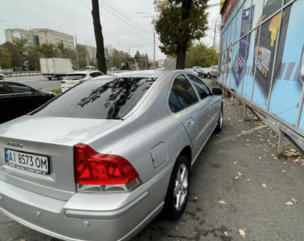 Вольво С60 2006 у Києві на Automoto.ua Сірий Вольво С60, об'ємом двигуна 2.4 л та пробігом 229 тис. км за 9800 $, фото 6 на Automoto.ua