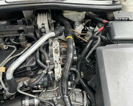 Вольво С60 2006 у Києві на Automoto.ua Сірий Вольво С60, об'ємом двигуна 2.4 л та пробігом 229 тис. км за 9800 $, фото 20 на Automoto.ua