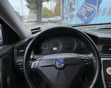 Вольво С60 2006 у Києві на Automoto.ua Сірий Вольво С60, об'ємом двигуна 2.4 л та пробігом 229 тис. км за 9800 $, фото 10 на Automoto.ua