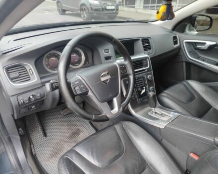 Сірий Вольво С60, об'ємом двигуна 2.5 л та пробігом 151 тис. км за 9400 $, фото 9 на Automoto.ua