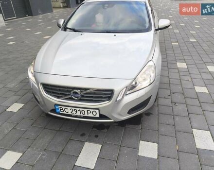 Вольво С60 2011 в Трускавце на Automoto.ua Серый Вольво С60, объемом двигателя 1.6 л и пробегом 232 тыс. км за 10000 $, фото 8 на Automoto.ua