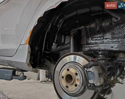 Вольво С60 2011 в Трускавце на Automoto.ua Серый Вольво С60, объемом двигателя 1.6 л и пробегом 232 тыс. км за 10000 $, фото 36 на Automoto.ua