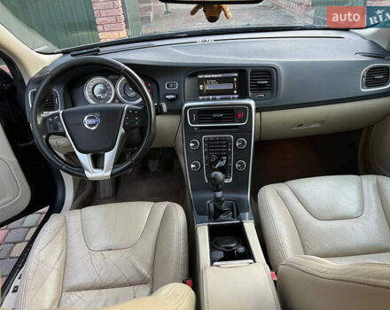 Серый Вольво С60, объемом двигателя 1.98 л и пробегом 185 тыс. км за 8500 $, фото 18 на Automoto.ua