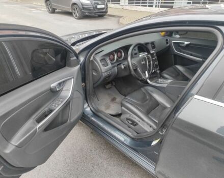 Сірий Вольво С60, об'ємом двигуна 2.5 л та пробігом 151 тис. км за 9400 $, фото 8 на Automoto.ua