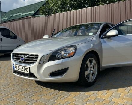 Сірий Вольво С60, об'ємом двигуна 2.5 л та пробігом 230 тис. км за 9800 $, фото 4 на Automoto.ua