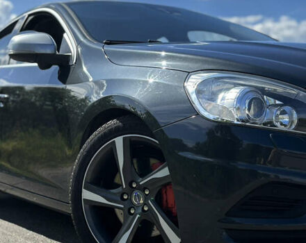 Серый Вольво С60, объемом двигателя 3 л и пробегом 140 тыс. км за 14800 $, фото 6 на Automoto.ua