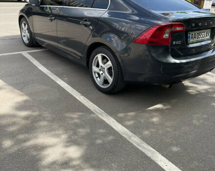 Серый Вольво С60, объемом двигателя 2.52 л и пробегом 250 тыс. км за 9250 $, фото 2 на Automoto.ua