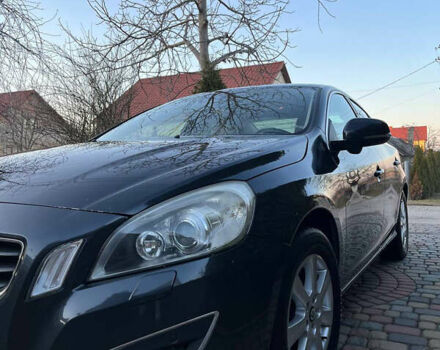 Серый Вольво С60, объемом двигателя 1.98 л и пробегом 185 тыс. км за 8500 $, фото 7 на Automoto.ua