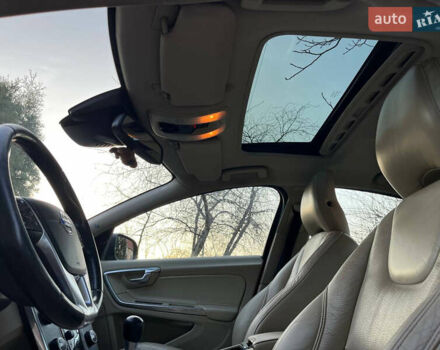 Серый Вольво С60, объемом двигателя 1.98 л и пробегом 185 тыс. км за 8500 $, фото 12 на Automoto.ua