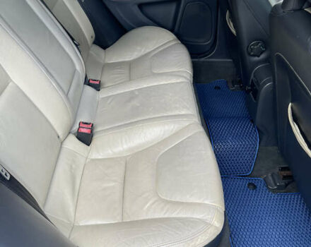 Серый Вольво С60, объемом двигателя 2.52 л и пробегом 250 тыс. км за 9250 $, фото 11 на Automoto.ua