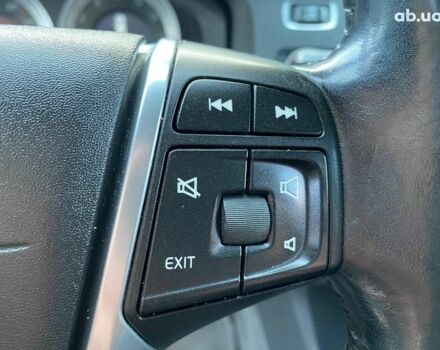 Серый Вольво С60, объемом двигателя 2.5 л и пробегом 154 тыс. км за 7000 $, фото 11 на Automoto.ua