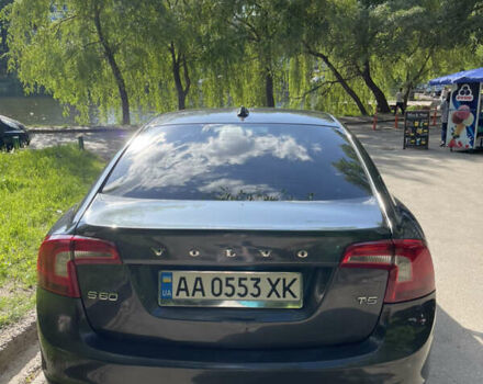 Серый Вольво С60, объемом двигателя 2.52 л и пробегом 250 тыс. км за 9250 $, фото 5 на Automoto.ua