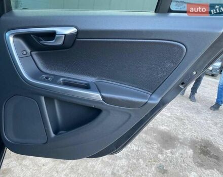 Серый Вольво С60, объемом двигателя 2.5 л и пробегом 154 тыс. км за 7000 $, фото 18 на Automoto.ua