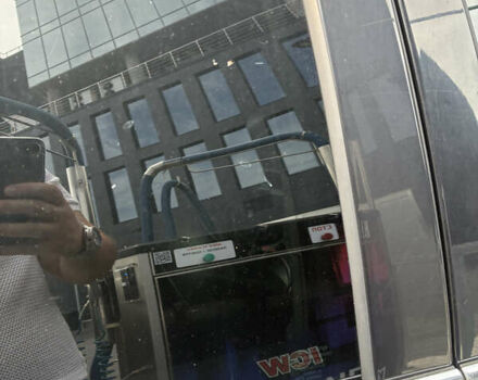 Серый Вольво С60, объемом двигателя 2.95 л и пробегом 223 тыс. км за 10800 $, фото 9 на Automoto.ua