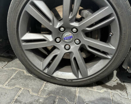 Серый Вольво С60, объемом двигателя 2.95 л и пробегом 220 тыс. км за 11300 $, фото 13 на Automoto.ua