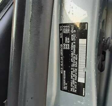 Серый Вольво С60, объемом двигателя 2.5 л и пробегом 325 тыс. км за 10900 $, фото 12 на Automoto.ua