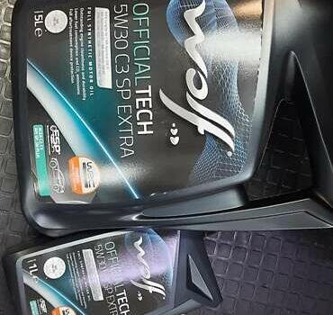 Серый Вольво С60, объемом двигателя 2.5 л и пробегом 325 тыс. км за 10750 $, фото 19 на Automoto.ua