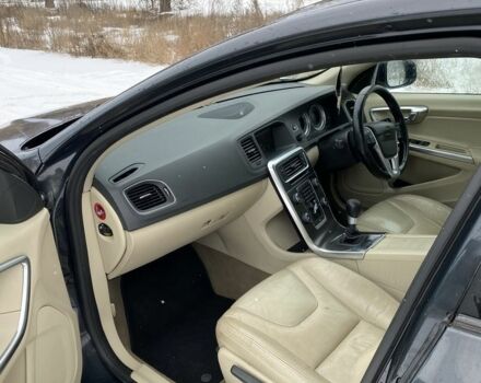 Сірий Вольво С60, об'ємом двигуна 1.6 л та пробігом 300 тис. км за 2500 $, фото 9 на Automoto.ua