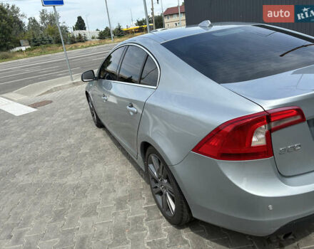 Серый Вольво С60, объемом двигателя 2.95 л и пробегом 223 тыс. км за 10800 $, фото 3 на Automoto.ua