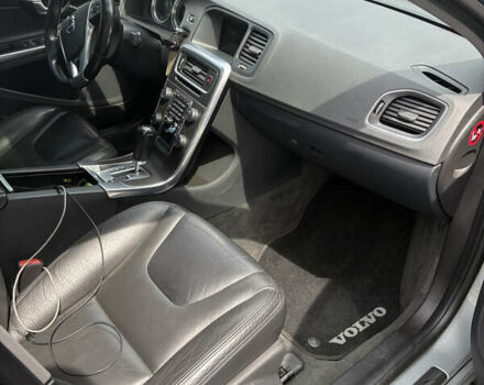 Серый Вольво С60, объемом двигателя 2.95 л и пробегом 223 тыс. км за 10800 $, фото 23 на Automoto.ua