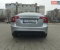 Серый Вольво С60, объемом двигателя 2.5 л и пробегом 325 тыс. км за 10700 $, фото 6 на Automoto.ua