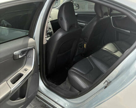 Серый Вольво С60, объемом двигателя 2.95 л и пробегом 223 тыс. км за 10800 $, фото 20 на Automoto.ua