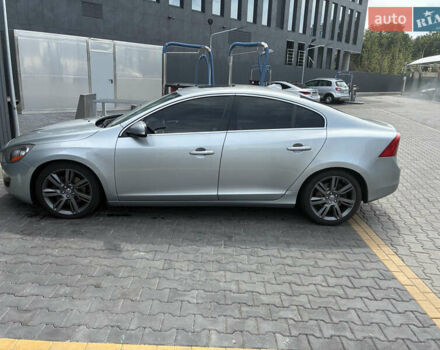 Серый Вольво С60, объемом двигателя 2.95 л и пробегом 223 тыс. км за 10800 $, фото 11 на Automoto.ua