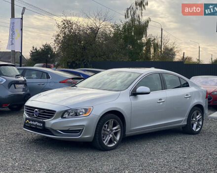 Вольво С60 2013 у Луцьку на Automoto.ua Сірий Вольво С60, об'ємом двигуна 2.52 л та пробігом 284 тис. км за 9400 $, фото 3 на Automoto.ua