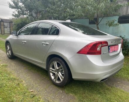 Серый Вольво С60, объемом двигателя 2.5 л и пробегом 285 тыс. км за 8950 $, фото 3 на Automoto.ua