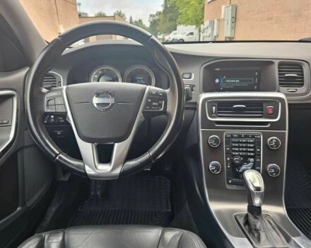 Сірий Вольво С60, об'ємом двигуна 2.5 л та пробігом 85 тис. км за 1300 $, фото 10 на Automoto.ua