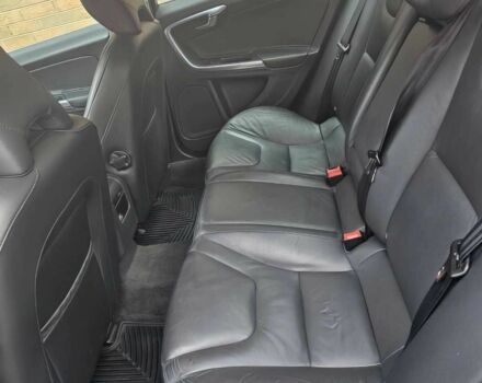 Сірий Вольво С60, об'ємом двигуна 2.5 л та пробігом 85 тис. км за 1300 $, фото 12 на Automoto.ua