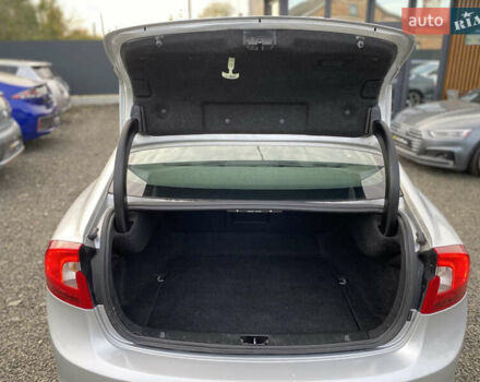 Вольво С60 2013 у Луцьку на Automoto.ua Сірий Вольво С60, об'ємом двигуна 2.52 л та пробігом 284 тис. км за 9400 $, фото 63 на Automoto.ua