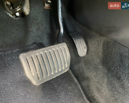 Серый Вольво С60, объемом двигателя 2.52 л и пробегом 285 тыс. км за 8850 $, фото 14 на Automoto.ua