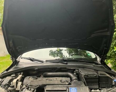 Серый Вольво С60, объемом двигателя 2.5 л и пробегом 213 тыс. км за 11000 $, фото 39 на Automoto.ua