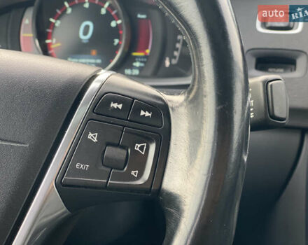 Вольво С60 2013 у Луцьку на Automoto.ua Сірий Вольво С60, об'ємом двигуна 2.52 л та пробігом 284 тис. км за 9400 $, фото 30 на Automoto.ua