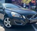 Серый Вольво С60, объемом двигателя 2.5 л и пробегом 208 тыс. км за 11490 $, фото 1 на Automoto.ua