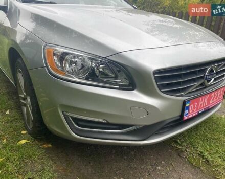 Серый Вольво С60, объемом двигателя 2.52 л и пробегом 285 тыс. км за 8850 $, фото 2 на Automoto.ua