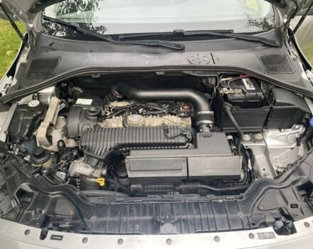 Серый Вольво С60, объемом двигателя 2.5 л и пробегом 285 тыс. км за 8950 $, фото 12 на Automoto.ua