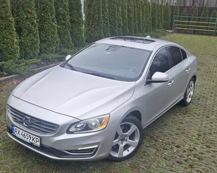 Серый Вольво С60, объемом двигателя 2.5 л и пробегом 139 тыс. км за 10400 $, фото 1 на Automoto.ua