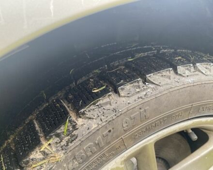 Серый Вольво С60, объемом двигателя 2.5 л и пробегом 285 тыс. км за 8950 $, фото 13 на Automoto.ua