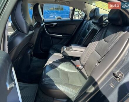 Сірий Вольво С60, об'ємом двигуна 2.5 л та пробігом 208 тис. км за 10490 $, фото 8 на Automoto.ua