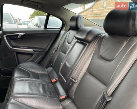 Вольво С60 2013 у Луцьку на Automoto.ua Сірий Вольво С60, об'ємом двигуна 2.52 л та пробігом 284 тис. км за 9400 $, фото 49 на Automoto.ua