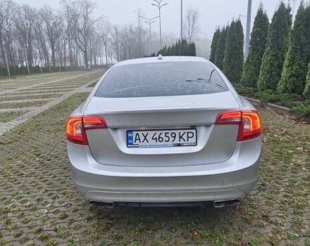 Серый Вольво С60, объемом двигателя 2.5 л и пробегом 139 тыс. км за 10400 $, фото 7 на Automoto.ua